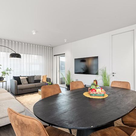 Vibrant Hafnatorg I Spacious Property With Expansive Garage Ρέυκιαβικ Εξωτερικό φωτογραφία
