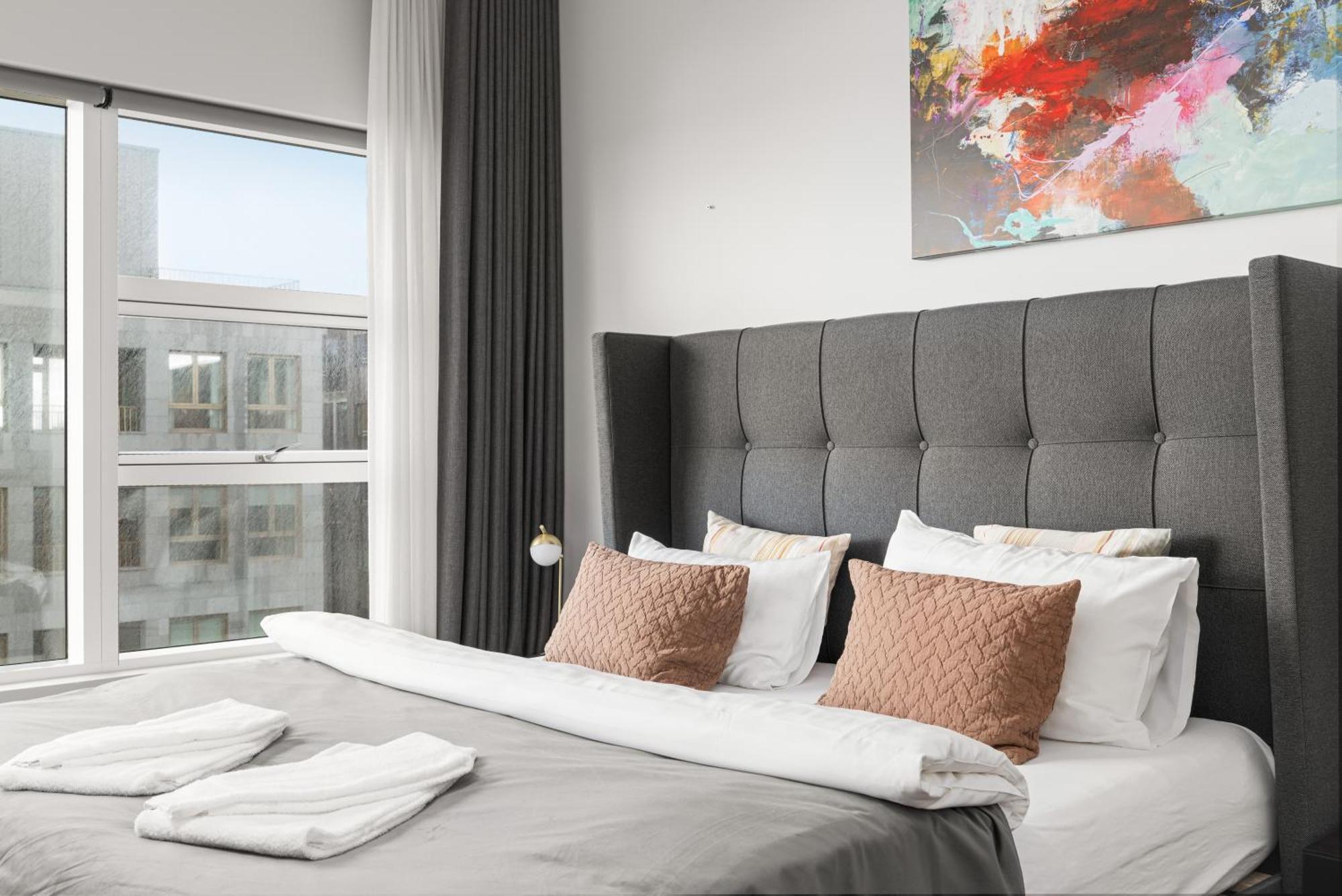 Vibrant Hafnatorg I Spacious Property With Expansive Garage Ρέυκιαβικ Εξωτερικό φωτογραφία